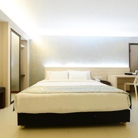 Samudra Hotel Κουτσίνγκ Εξωτερικό φωτογραφία