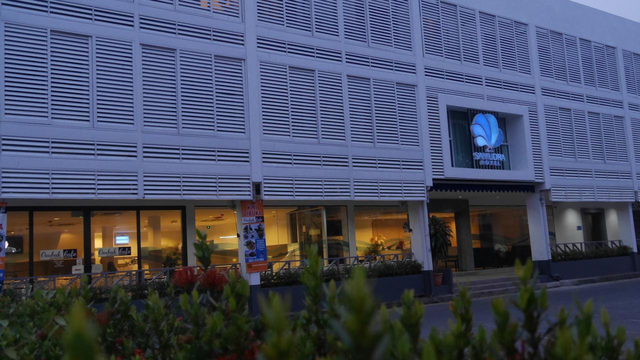 Samudra Hotel Κουτσίνγκ Εξωτερικό φωτογραφία