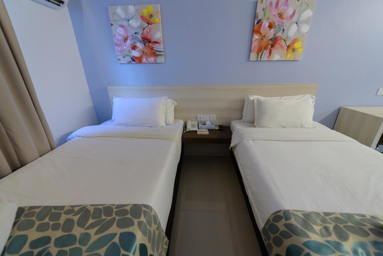 Samudra Hotel Κουτσίνγκ Εξωτερικό φωτογραφία